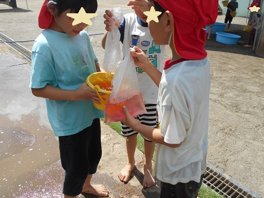 すみれ組水遊び