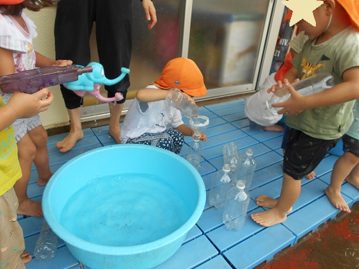 3歳児水遊び