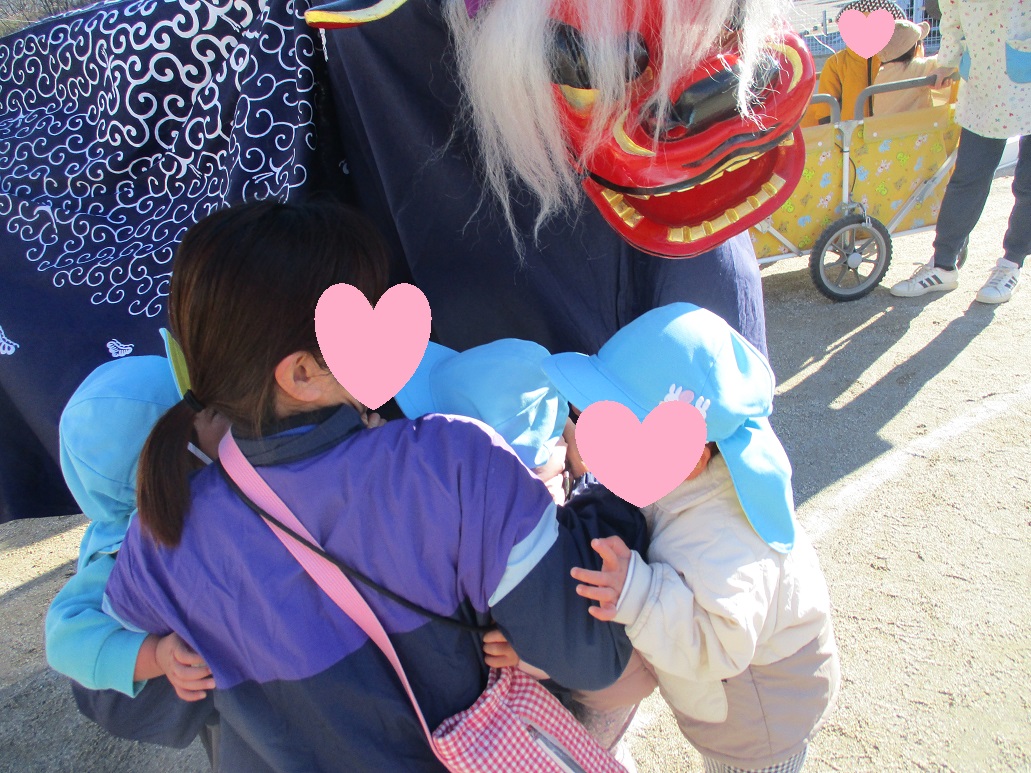 獅子舞と小さい子